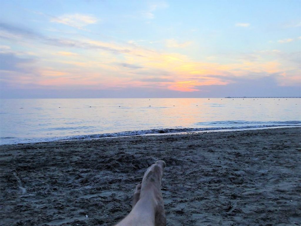 Strand direkt vor dem Baia del Marinaio Campingplatz