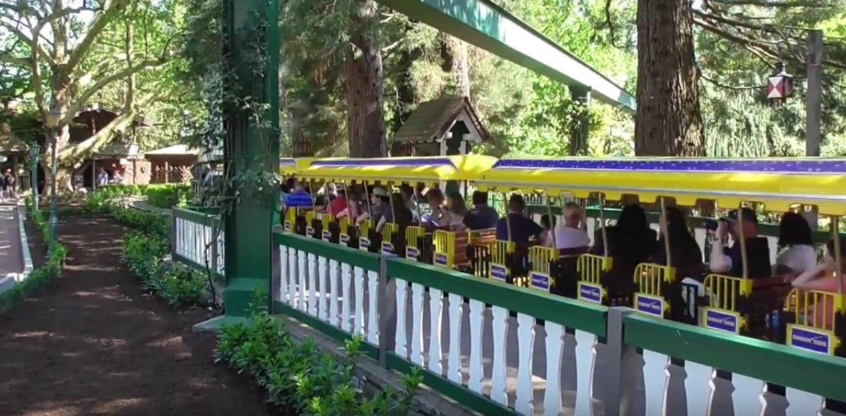 Photo of Die Europa-Park Panoramabahn – Bummelzug durch den schönsten Freizeitpark Europas