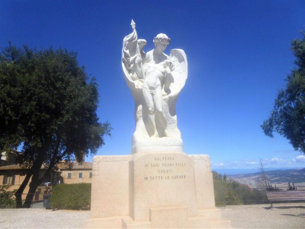 Historisches Denkmal an der Piazza XX Settembre