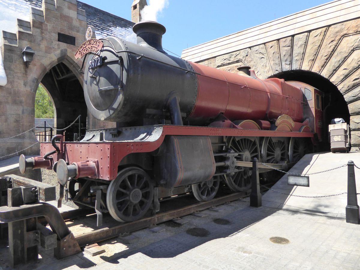 Photo of Hogwarts Express – Abfahrt mit Harry Potter von Hogsmeade in den Universal Studios Orlando