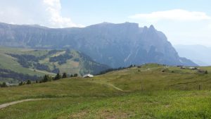 panorama-seiser-alm